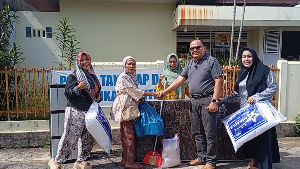 ikasmantri-padang-pulihkan-rumah,-salurkan-bantuan-pascabanjir-bandang