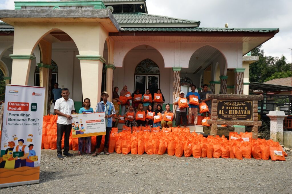 danamon-salurkan-bantuan-korban-bencana-sumatra-via-dompet-dhuafa