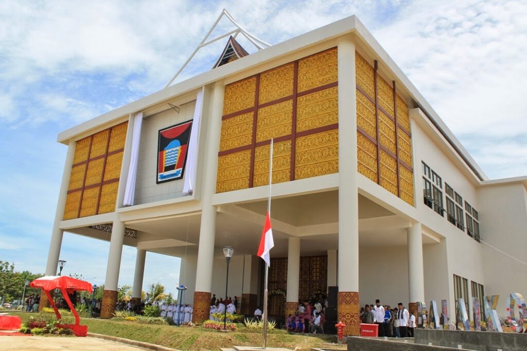 pad-padang-lampaui-target,-cetak-rekor-pendapatan-tertinggi