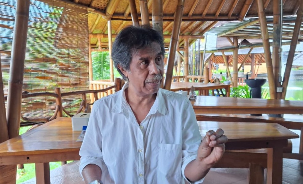 margarito-kamis:-penempatan-polisi-di-lembaga-sipil-bukan-pembangkangan-konstitusi-!-justru-solusi-kekosongan-hukum!