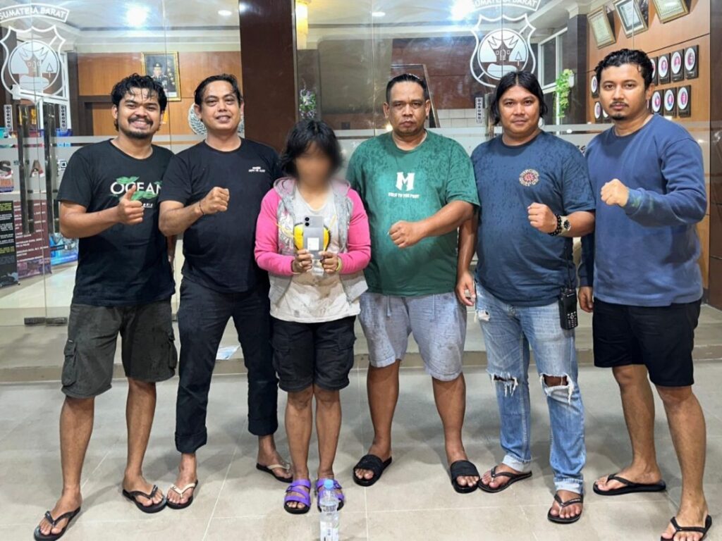 polresta-padang-tangkap-irt-diduga-curi-handphone