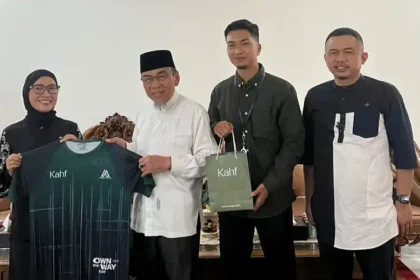 kahf-own-the-way-run-2026-siap-promosikan-wisata-kota-padang
