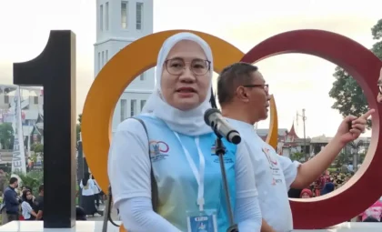 cerita-imelda-sari-soal-ramainya-antusias-fun-run-jam-gadang-2026