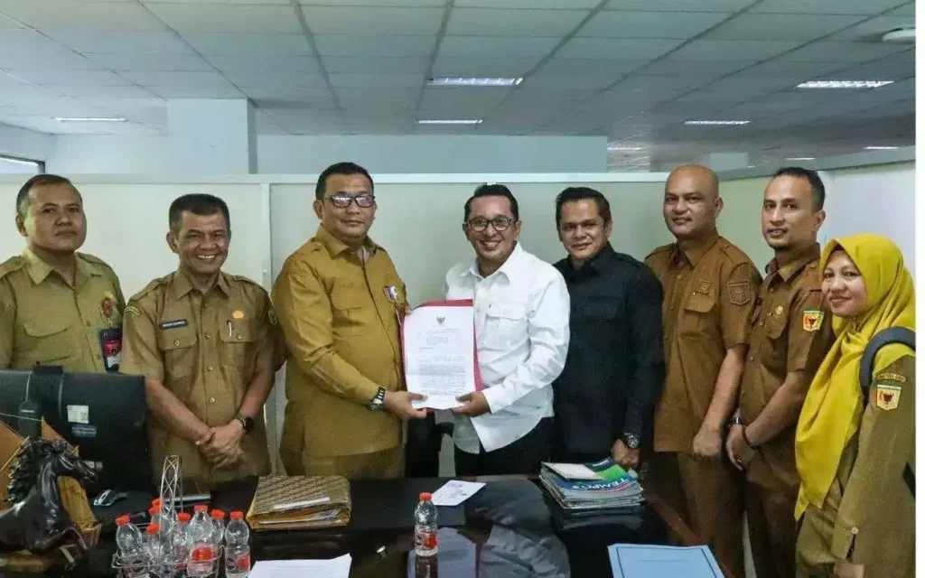 bupati-tanah-datar-temui-kemendagri-selesaikan-konflik-batas-wilayah