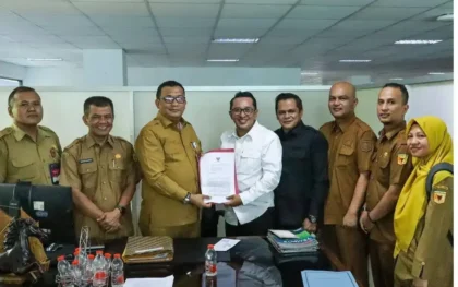 bupati-tanah-datar-temui-kemendagri-selesaikan-konflik-batas-wilayah