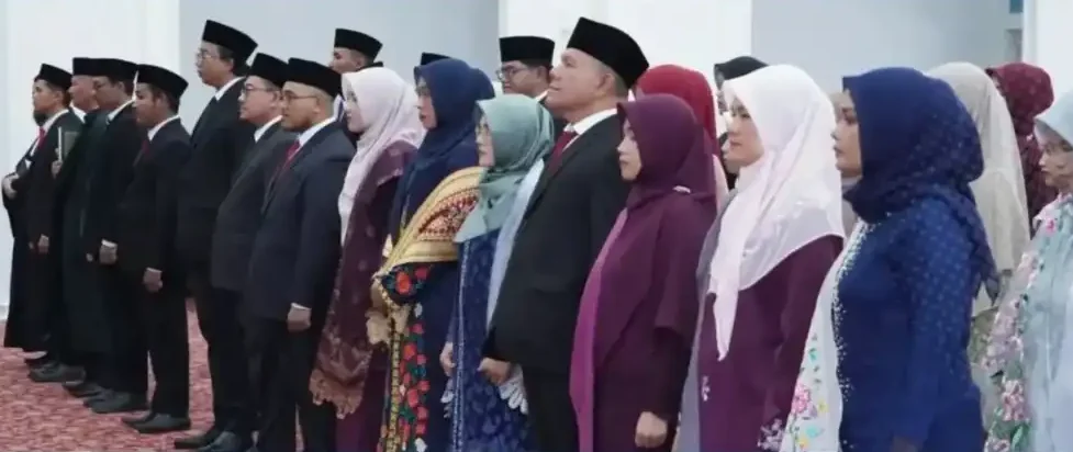 wali-kota-bukittinggi-lantik-45-pejabat-baru