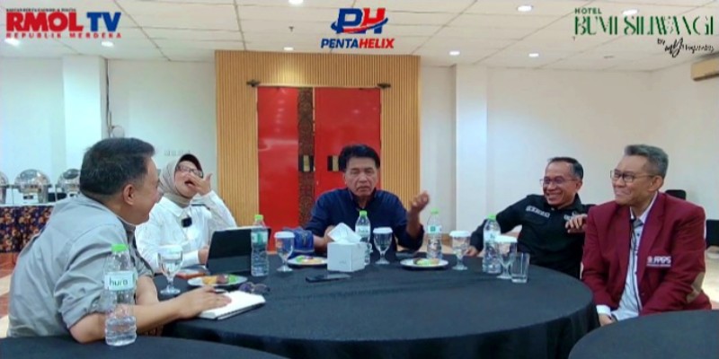 pentahelix-lunch:-rupiah-melemah-hingga-tantangan-investasi-di-indonesia