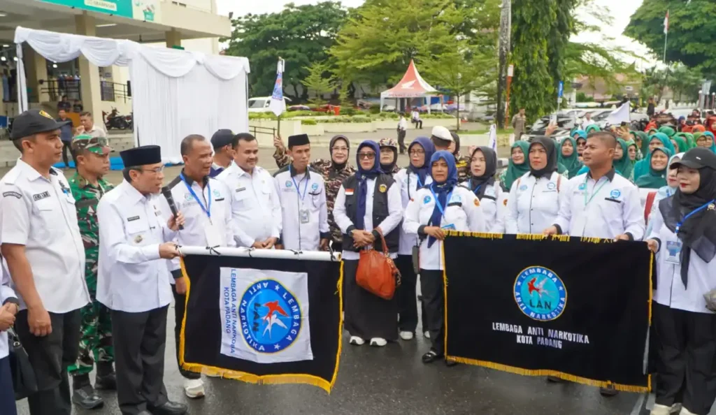 wawako-padang-ajak-seluruh-elemen-masyarakat-perangi-bahaya-narkoba
