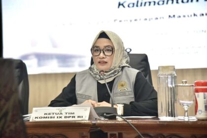 Wakil Ketua Komisi IX DPR RI Putih Sari, saat Kunjungan Kerja Komisi IX di Kantor Gubernur Kalimantan Barat, Kota Pontianak, Selasa (02/06/2026). Foto: Dip/Karisma