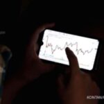 Grafik digital menampilkan aset kripto dan integrasi komoditas emas dalam platform investasi modern tahun 2026.