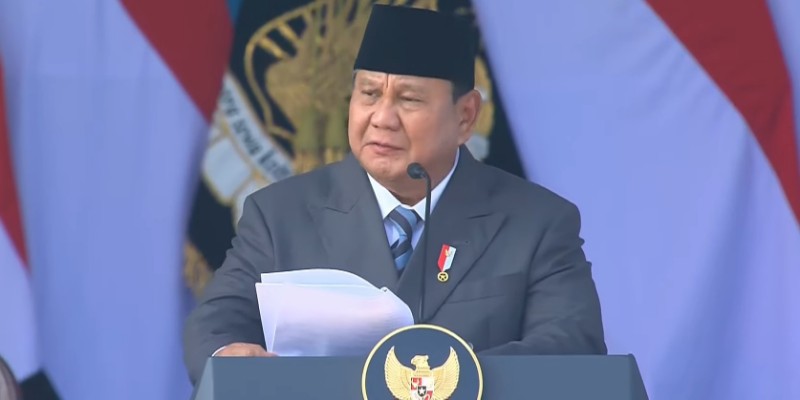 prabowo-minta-polri-terus-perbaiki-diri,-jangan-sombong!