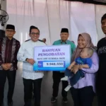 jamin-akses-kesehatan,-pemkab-tanah-datar-salurkan-bantuan-dana-pengobatan