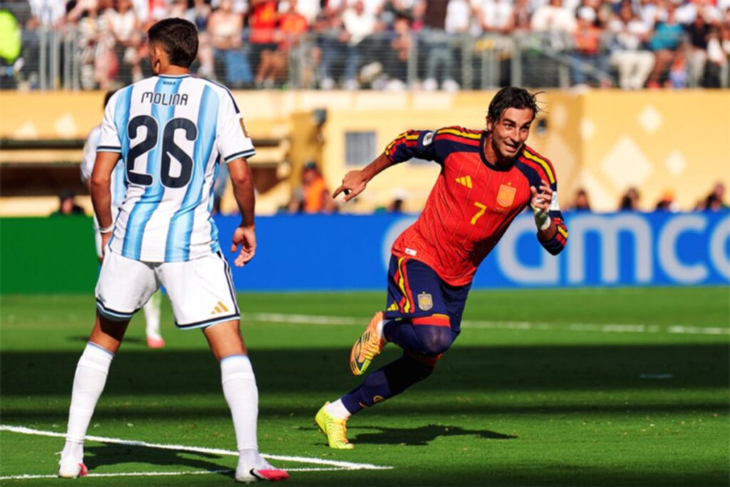 Ferran Torres merayakan gol kemenangan Spanyol ke gawang Argentina di final Piala Dunia 2026