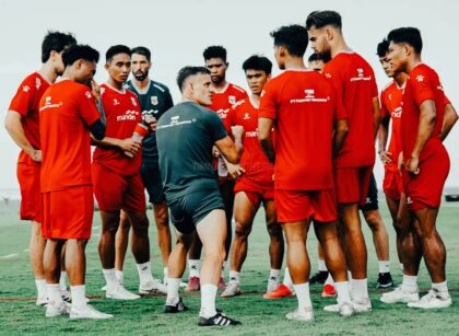 Pemain Timnas Indonesia berlatih di Stadion Pakansari menjelang laga melawan Kamboja di Piala AFF 2026.
