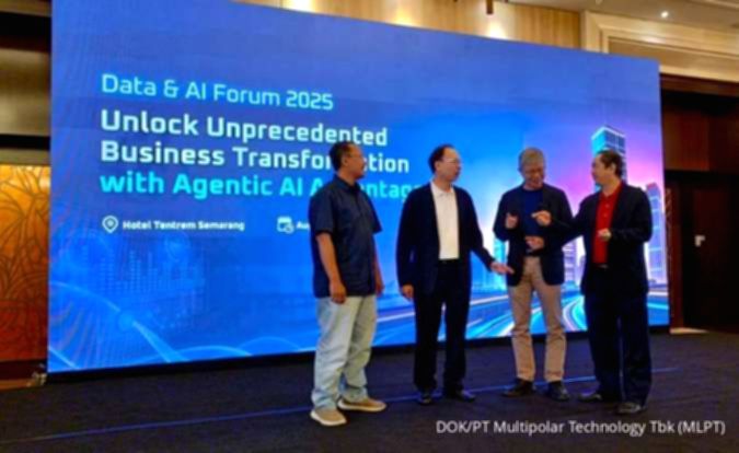 Tampilan grafik pergerakan harga saham PT Multipolar Technology Tbk (MLPT) di layar monitor Bursa Efek Indonesia