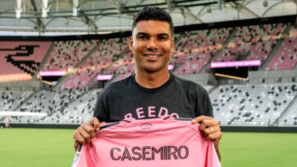 Casemiro saat diperkenalkan sebagai pemain baru Inter Miami dengan kontrak hingga 2027.