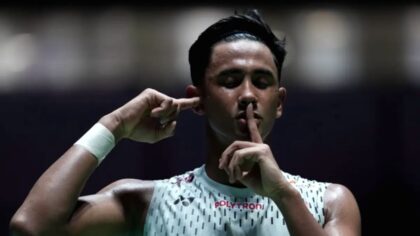 Pebulu tangkis tunggal putra Indonesia Alwi Farhan saat bertanding di Japan Open 2026