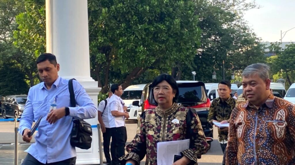 Presiden Prabowo Subianto memimpin rapat bersama pimpinan KSSK di Istana Kepresidenan membahas stabilitas sistem keuangan.