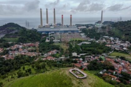 Lokasi proyek pembangunan PLTU Koto Ringin di Kabupaten Siak yang terbengkalai sejak tahun 2009.