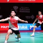 Pasangan ganda putra Indonesia Raymond Indra dan Nikolaus Joaquin saat berlaga di China Open 2026.