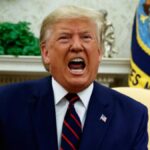 Presiden Amerika Serikat Donald Trump saat memberikan pernyataan resmi terkait kebijakan luar negeri.