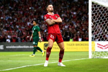Gelandang Timnas Indonesia Marc Klok terlihat kecewa usai pertandingan melawan Singapura di Piala AFF 2026