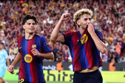 Tampilan layar hasil pengundian fase liga Liga Champions 2026/27 di Grimaldi Forum, Monako.