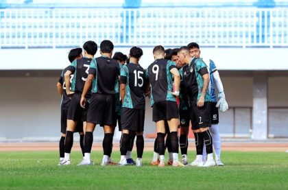 Manajer PSIM Yogyakarta M. Iksan Mahar saat memberikan keterangan terkait kebijakan kesetaraan pemain di tim.