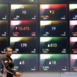 Grafik pergerakan Indeks Harga Saham Gabungan di bursa efek