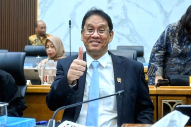 Menteri Keuangan Purbaya Yudhi Sadewa memberikan keterangan pers terkait setoran laba Danantara di Jakarta.