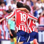 Pemain Atletico Madrid dan Villarreal berebut bola dalam laga Liga Spanyol di Stadion Metropolitano
