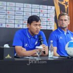 Adam Alis dan pemain Persib Bandung setelah laga final Piala Presiden 2026 melawan Persebaya di Bali.