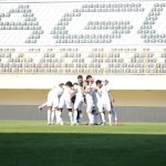 Pelatih PSS Sleman Pieter Huistra saat memimpin sesi latihan tim di Stadion Maguwoharjo.