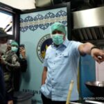 Kepala Badan Gizi Nasional Sudaryono saat memberikan keterangan pers terkait evaluasi program Makan Bergizi Gratis.