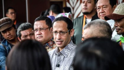 Nadiem Makarim saat menghadiri persidangan kasus digitalisasi pendidikan di Pengadilan Tinggi Jakarta