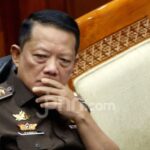 Eks penyidik KPK Yudi Purnomo Harahap saat memberikan keterangan terkait pengawasan kasus hukum.