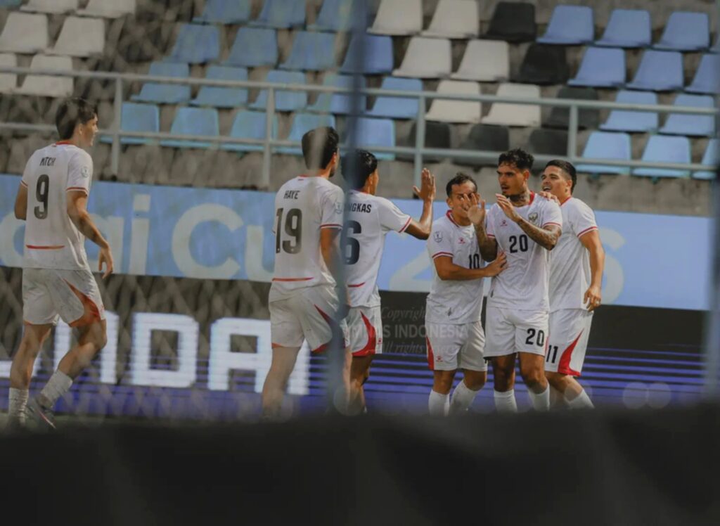 Sekretaris Jenderal PSSI, Yunus Nusi, memberikan keterangan pers terkait hasil Timnas Indonesia di Piala AFF 2026.