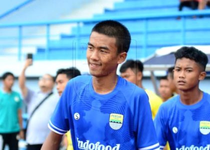 Kakang Rudianto saat sesi latihan bersama tim Persib Bandung untuk persiapan laga ACL 2.