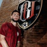 Gelandang muda Joshua Herdman saat diperkenalkan sebagai pemain baru Bali United