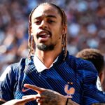 PSG Bersiap Tolak Tawaran Perdana Liverpool untuk Bradley Barcola