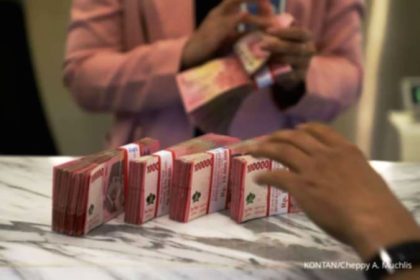 Grafik pertumbuhan investasi Sukuk Ritel SR025 yang mencatatkan angka pemesanan hingga Rp9,6 triliun.