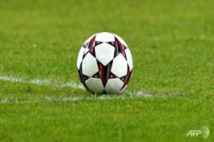 Suasana pertandingan sepak bola Liga Indonesia musim 2026-2027 di stadion yang dipenuhi penonton.