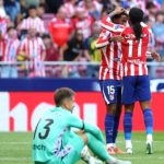 Pemain Atletico Madrid merayakan gol ke gawang Osasuna di Stadion Riyadh Air Metropolitano
