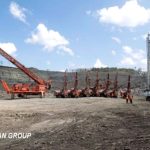 Direktur Bayan Resources Alastair Gordon Christopher Mcleod saat menghadiri agenda perusahaan