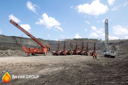 Direktur Bayan Resources Alastair Gordon Christopher Mcleod saat menghadiri agenda perusahaan