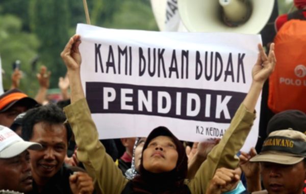 5 berita terpopuler: gaji guru PPPK siap-siap dibayar pusat, pengangkatan PNS harus tes, honorer boleh memilih