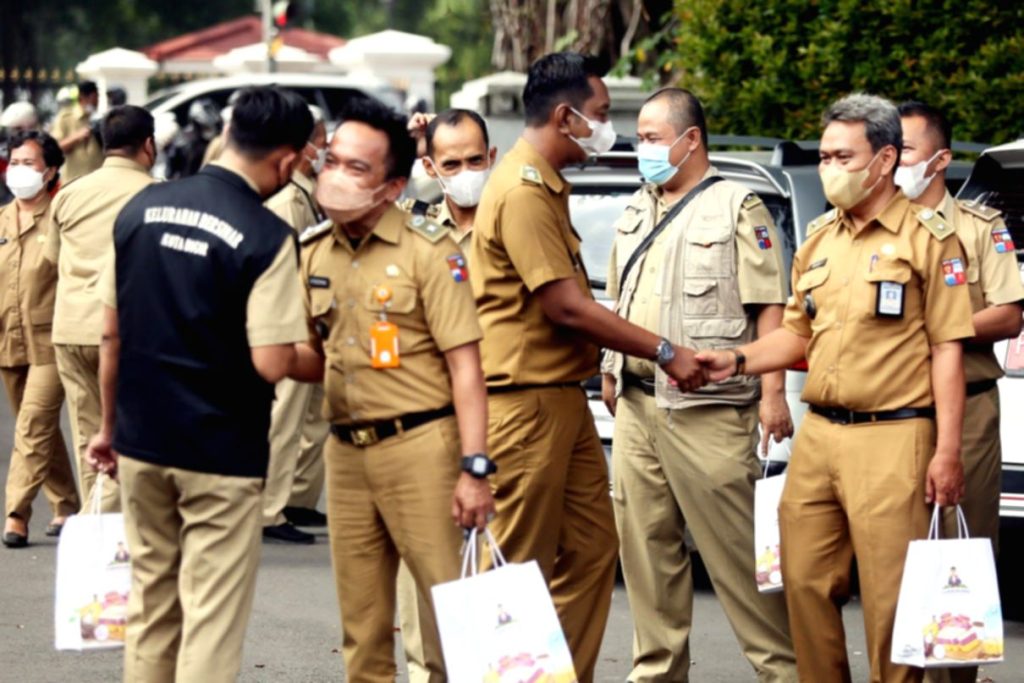 Kepala BKPSDM Kotim Kamaruddin Makkalepu memberikan arahan terkait penilaian kinerja PPPK paruh waktu.