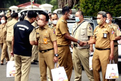 Kepala BKPSDM Kotim Kamaruddin Makkalepu memberikan arahan terkait penilaian kinerja PPPK paruh waktu.