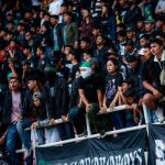 Pelatih PSS Sleman Pieter Huistra saat memberikan keterangan dalam sesi jumpa pers di Gianyar