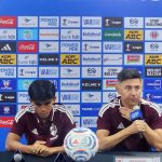 Kondisi rumput Stadion Gelora Bandung Lautan Api saat laga pembuka BRI Super League 2026/2027